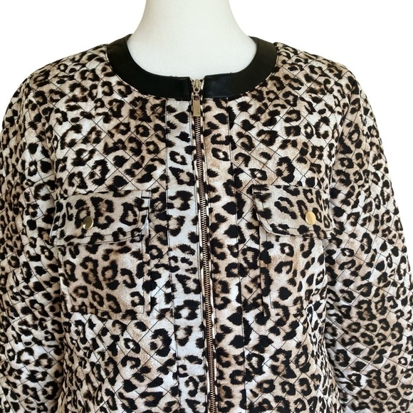Chico’s Leopard Print Jacket Quilted Fall Jacket Lightweight Zip Up Sz 0 /Small - Picture 6 of 16